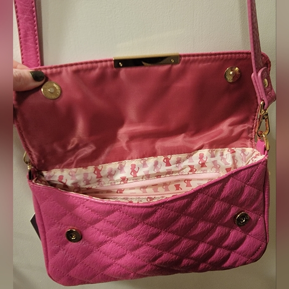 Daphne Damsel in Defense Concealed Collection Kari's Clutch - Picture 8 of 16